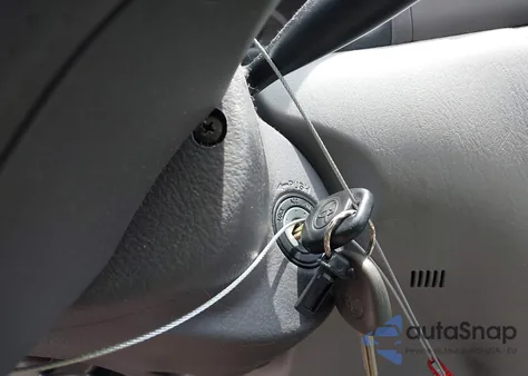 2005 Toyota Corolla Ce из США, поврежденный, VIN 2T1BR32E45C464544